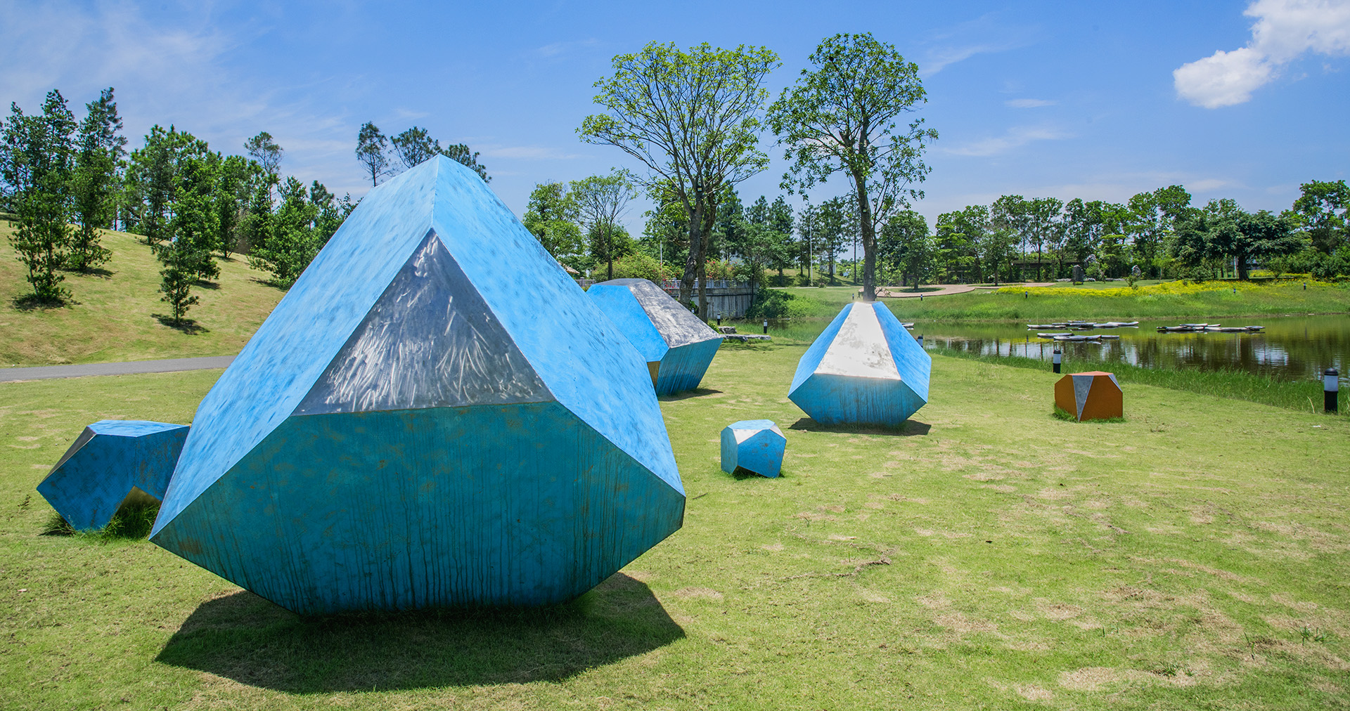 Không gian trưng bày các tác phẩm điêu khắc lớn nhất Đông Nam Á tại Đại Lải