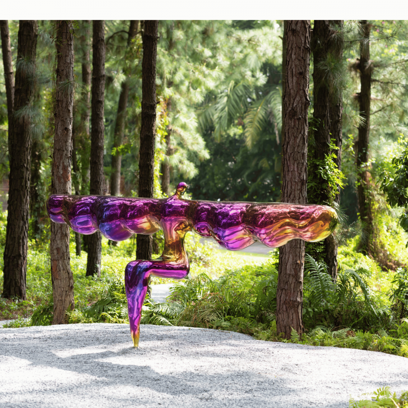 Ở một nơi khác